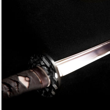 How Sharp Are Katanas - Katana in a black environment