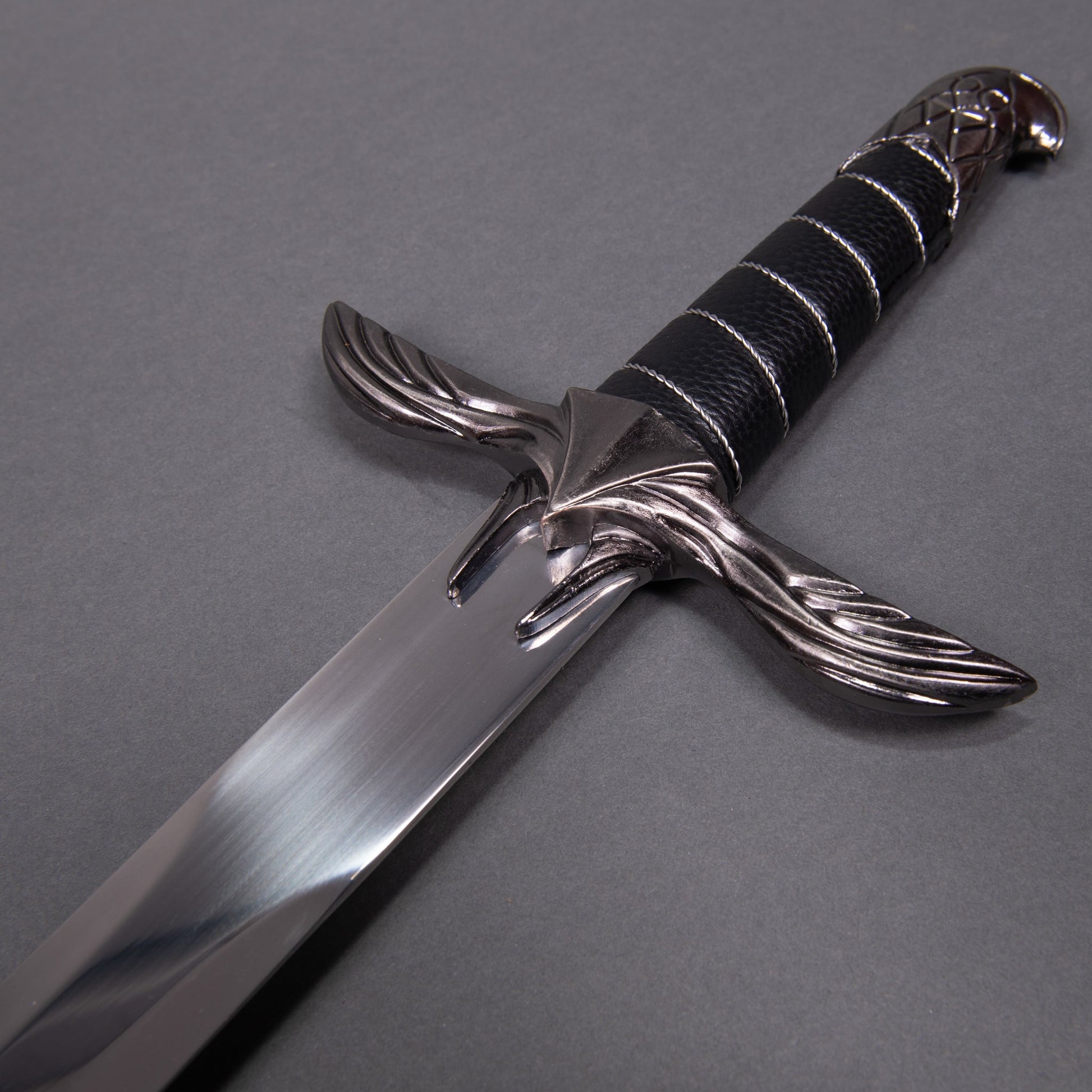 Altair (Assassins) Style Sword