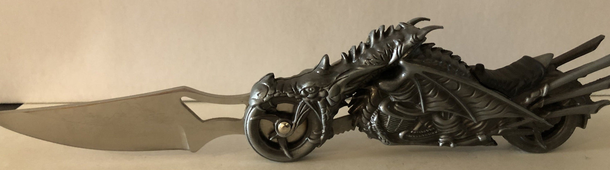 Racing Dragon (Light) Lock Knife