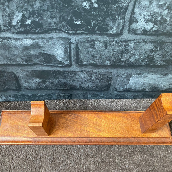 Wooden Stand (AW822)