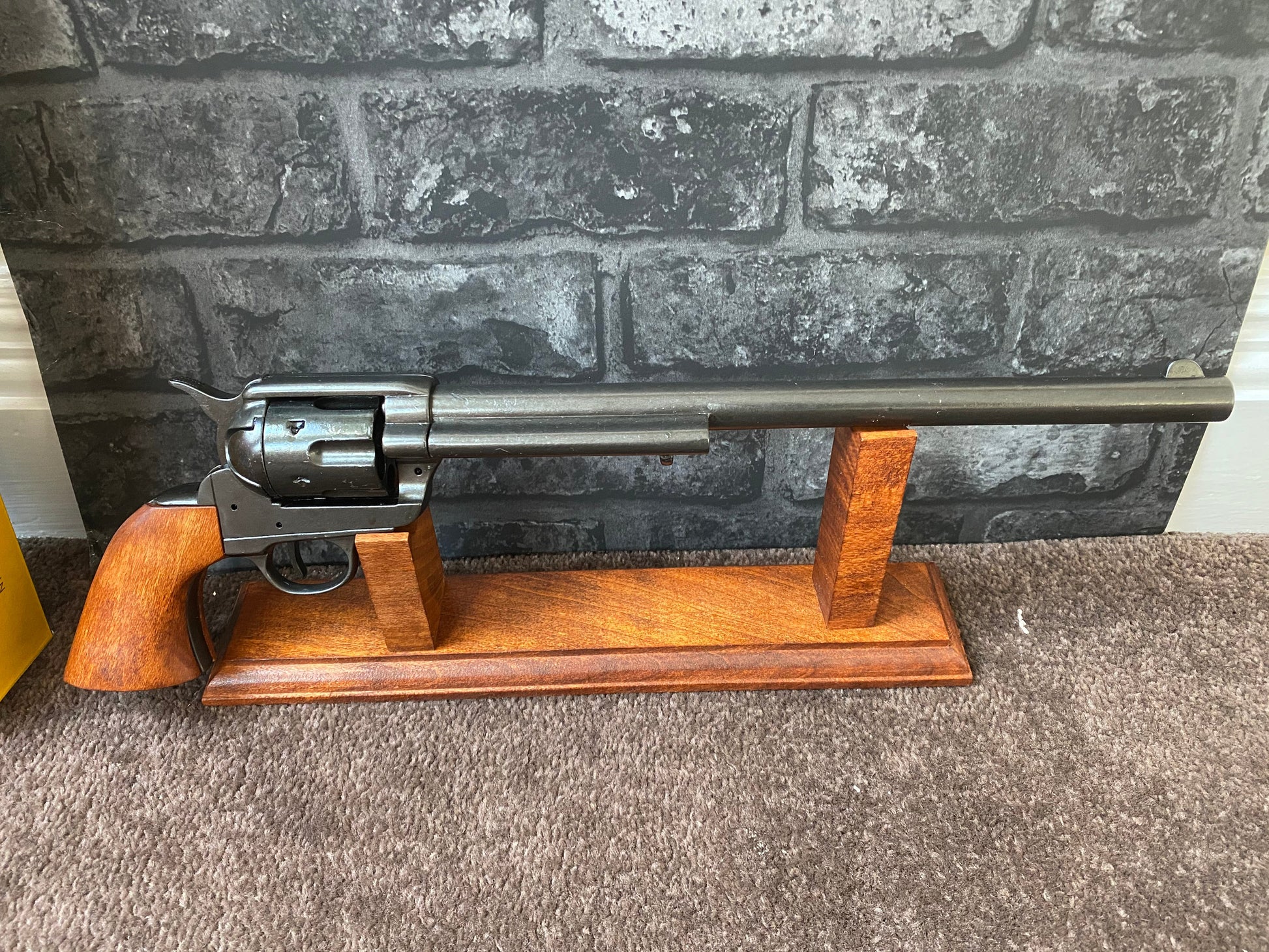 Wooden Stand (AW822)